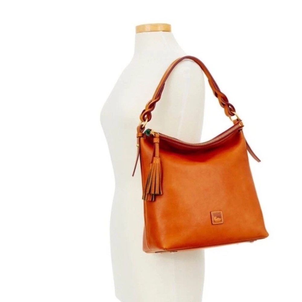 NWT / NIB Dooney & Bourke Florentine Small Sloan In Natural